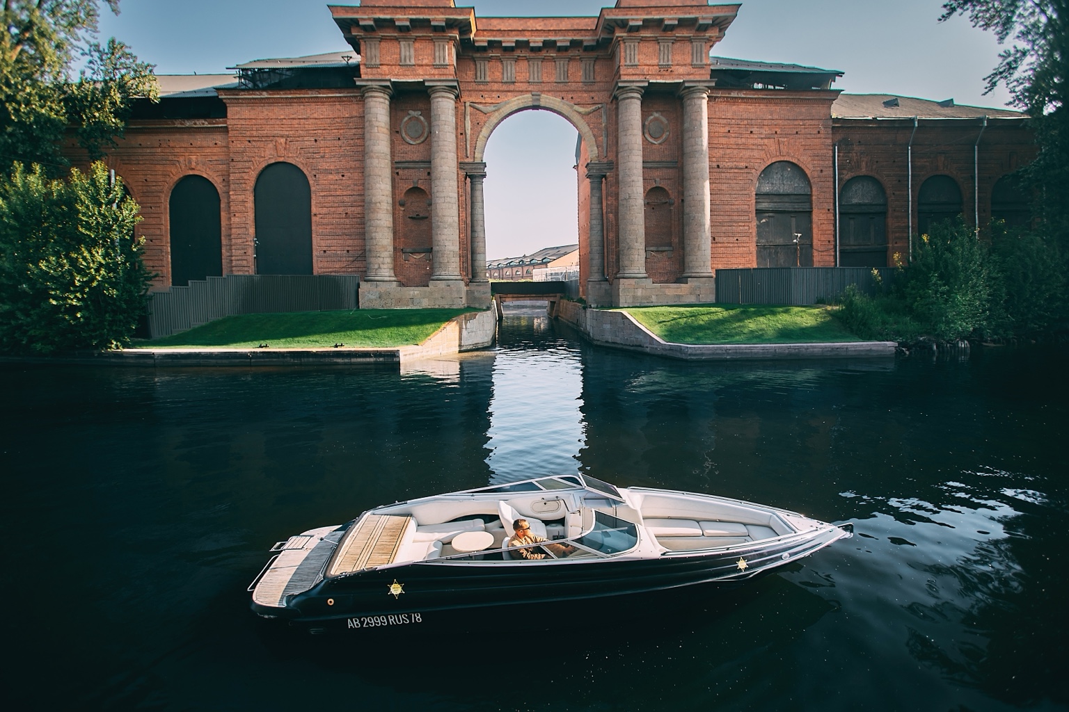 CROWNLINE 266 BR «BLACK SHERIFF» 2