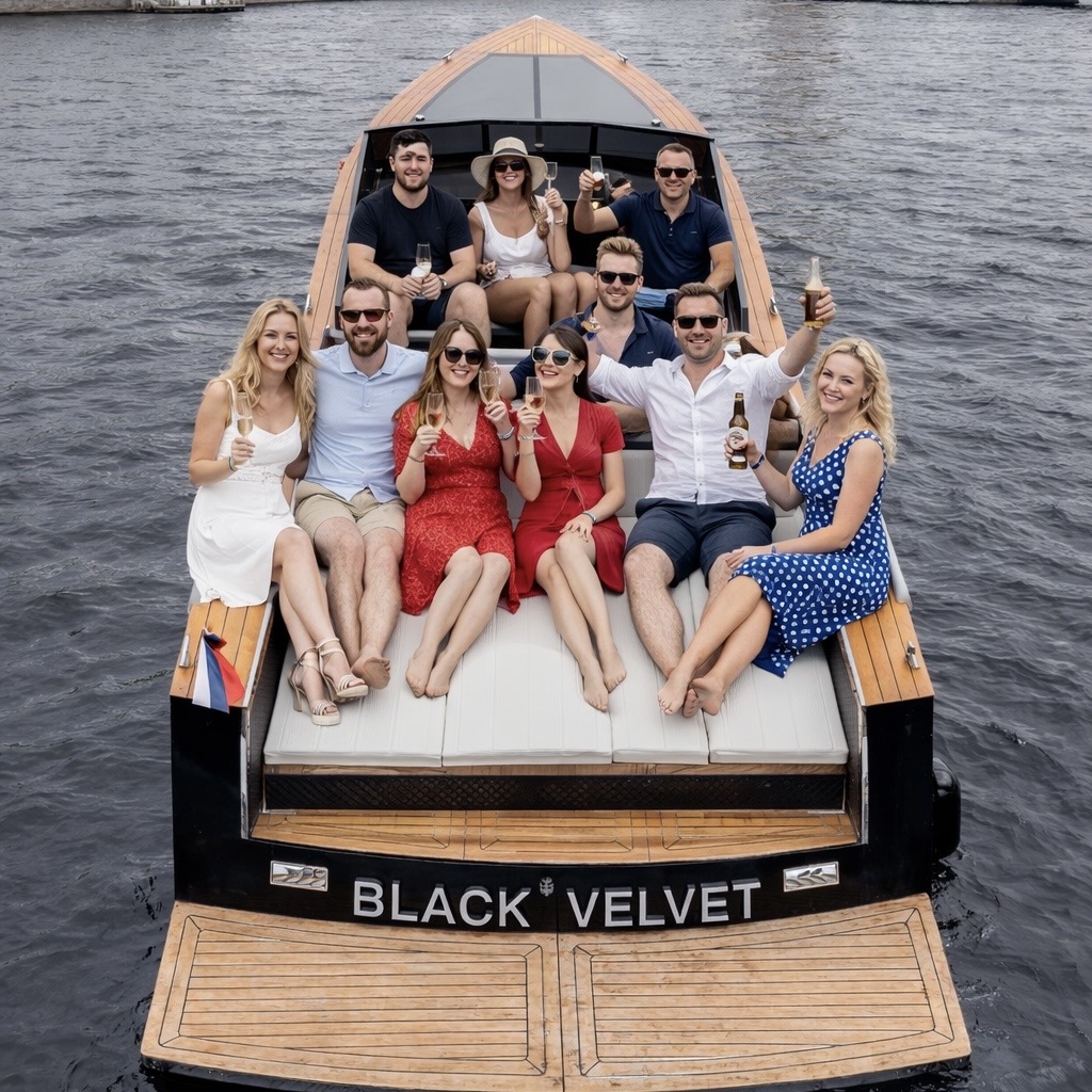 BLACK VELVET 4