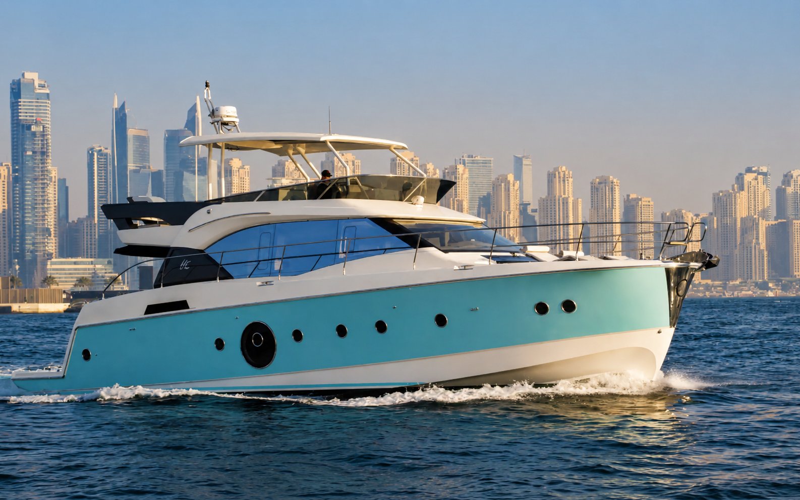 Azimut 62 Tiffany — аренда яхты в Дубае