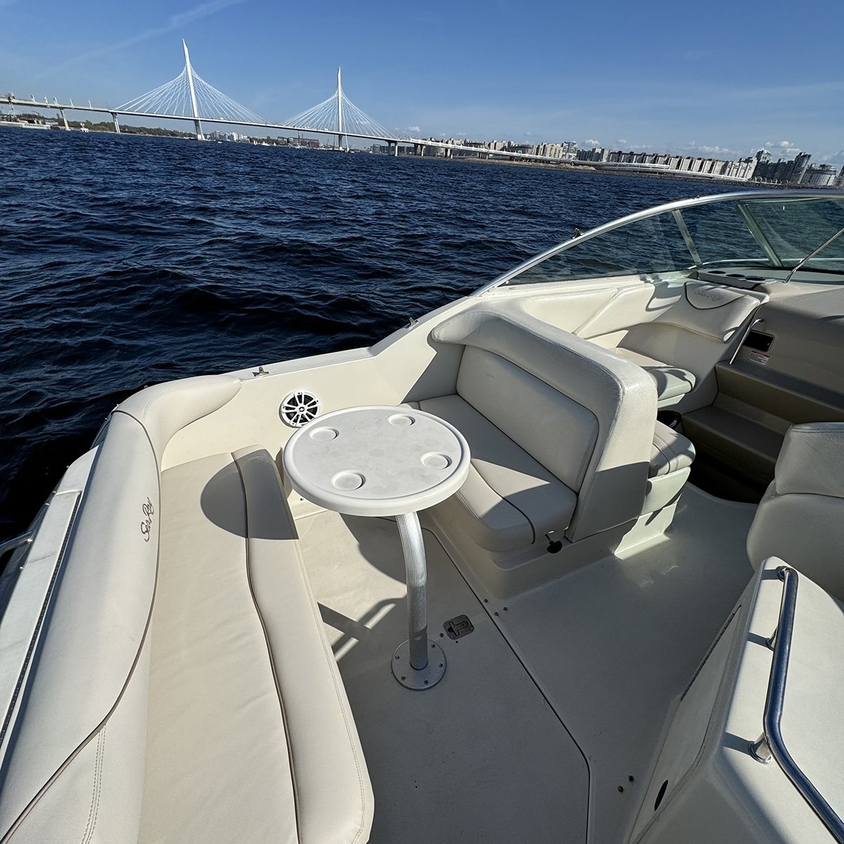 SEARAY SUNDANCER «Svetlana» 3